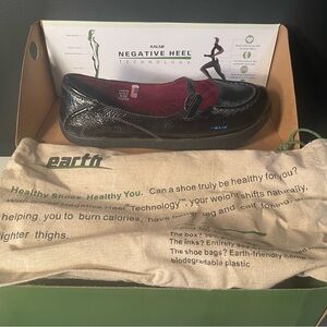 Earth Mary Jane Shoes Black Patent Faryn 8.5 New In Box